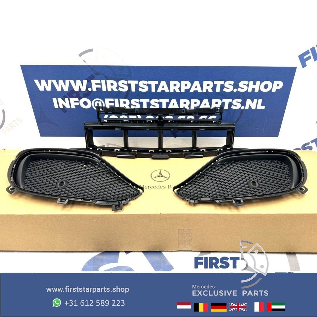 W117 CLA KLASSE FACELIFT AMG BUMPER ROOSTER SET VOORBUMPER M, Utilisé, -, -, Enlèvement ou Envoi