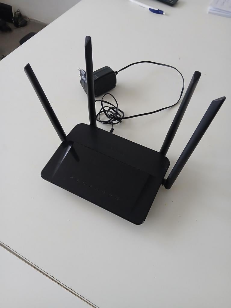 Router dlink, Ophalen of Verzenden, Router