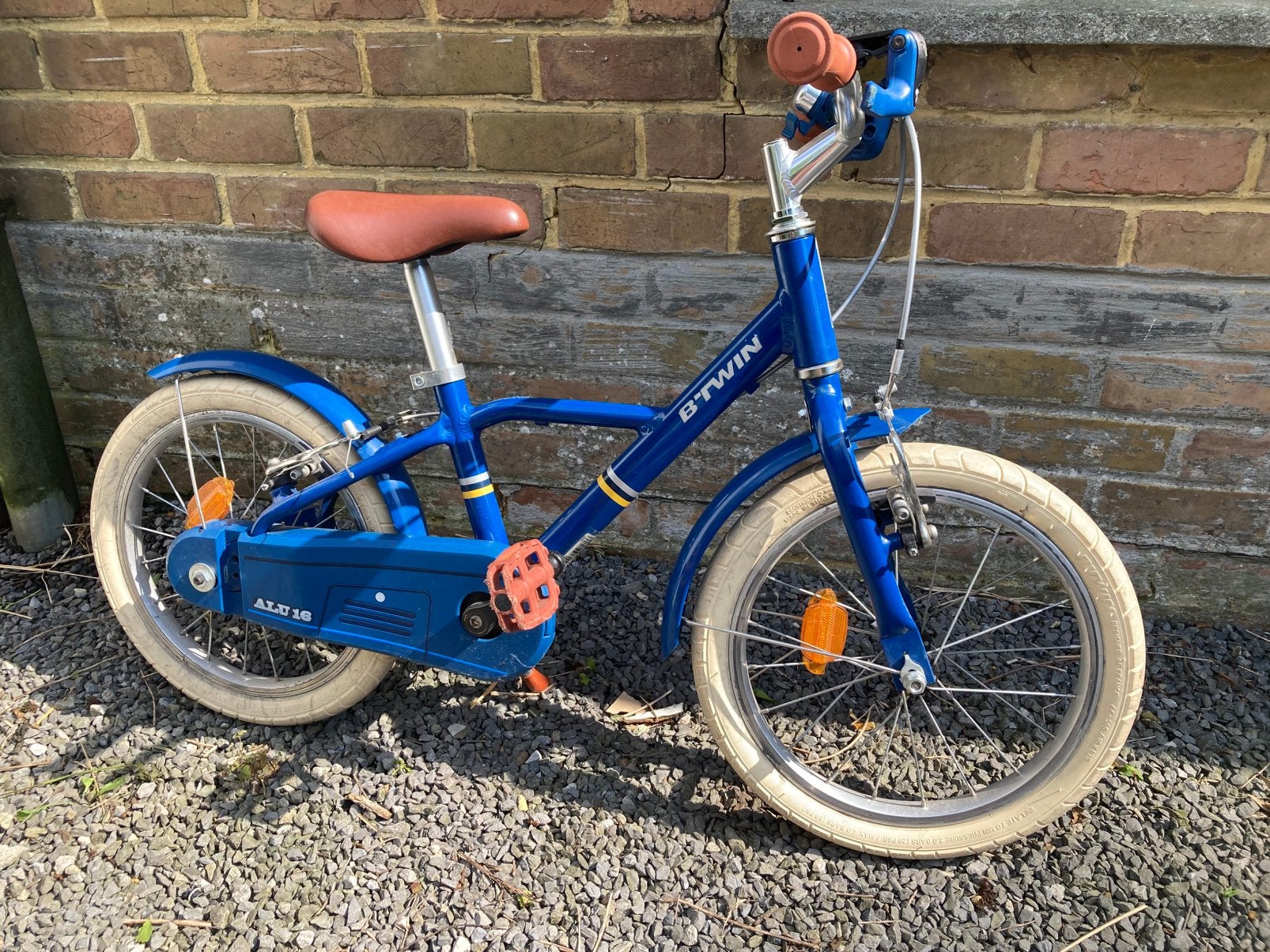 B twin city 900 kinderfiets 16inch, Fietsen en Brommers, Fietsen | Kinderfietsjes, Ophalen, Zo goed als nieuw