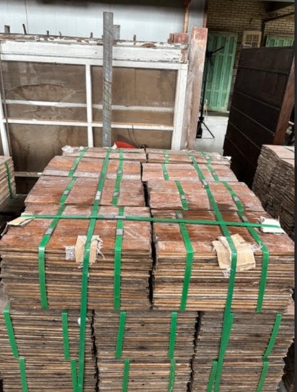VÉRITABLE PARQUET VINTAGE EN CHÊNE ; 44,7 m2., Enlèvement