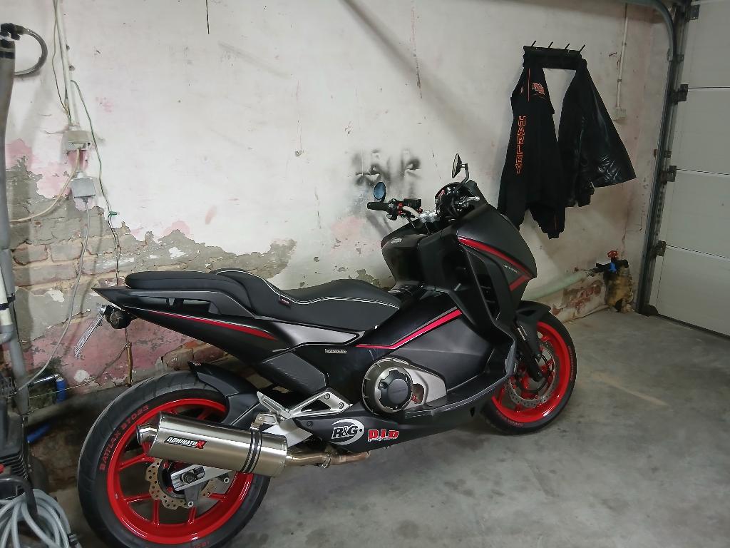 Honda integra 750S, Motoren, 750 cc, 2 cilinders, Gebruikt, Meer dan 35 kW