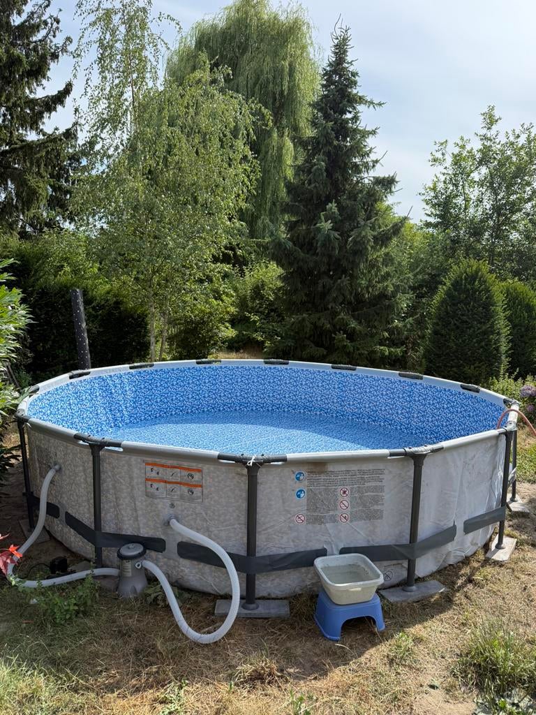 Groot rond Zwembad, Tuin en Terras, Ophalen, Zo goed als nieuw, Rond