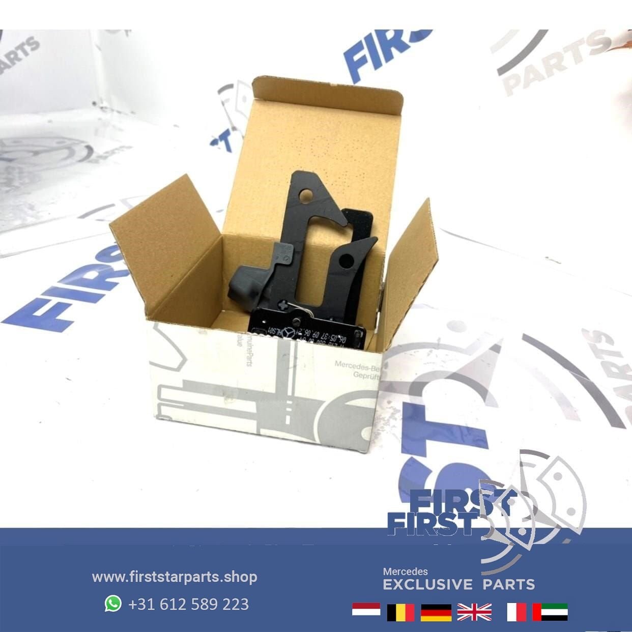 W205 MOTORKAP SLOT C KLASSE HAAK Origineel Mercedes 2014-202, Utilisé, -, -, Enlèvement ou Envoi