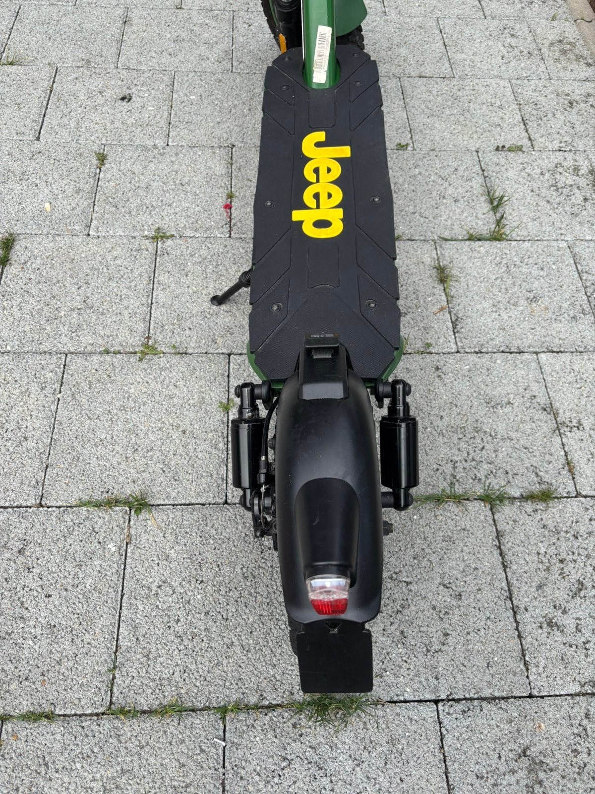 Jeep, Fietsen en Brommers, Ophalen, Zo goed als nieuw, Elektrische step (E-scooter)