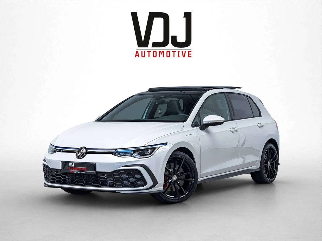 Volkswagen Golf GTE PHEV|PANO|IQLIGHTS|INTERIEURVERL.|ZETELV, Automaat, 245 pk, Stof, Gebruikt