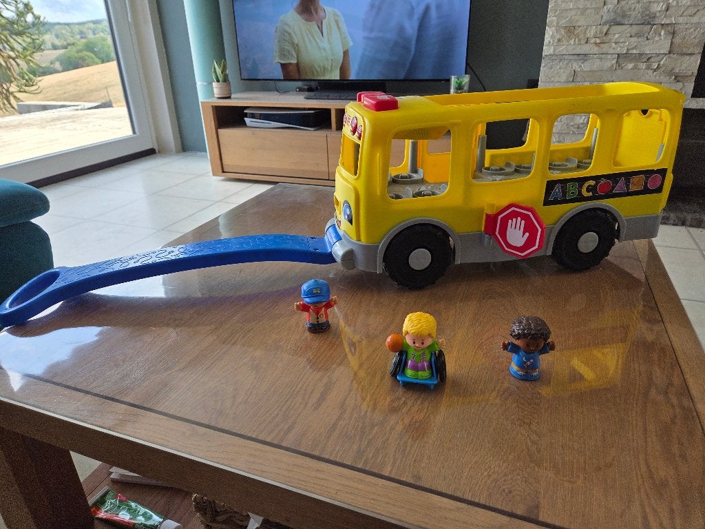 Fisher-Price Little People – Grand bus scolaire jaune, Enfants & Bébés, Jouets | Fisher-Price, Enlèvement, Comme neuf, Jouet à Pousser ou Tirer