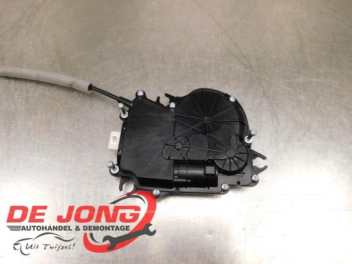Hayon moteur d'un BMW 2-Serie, -, 3 mois de garantie, Utilisé, -