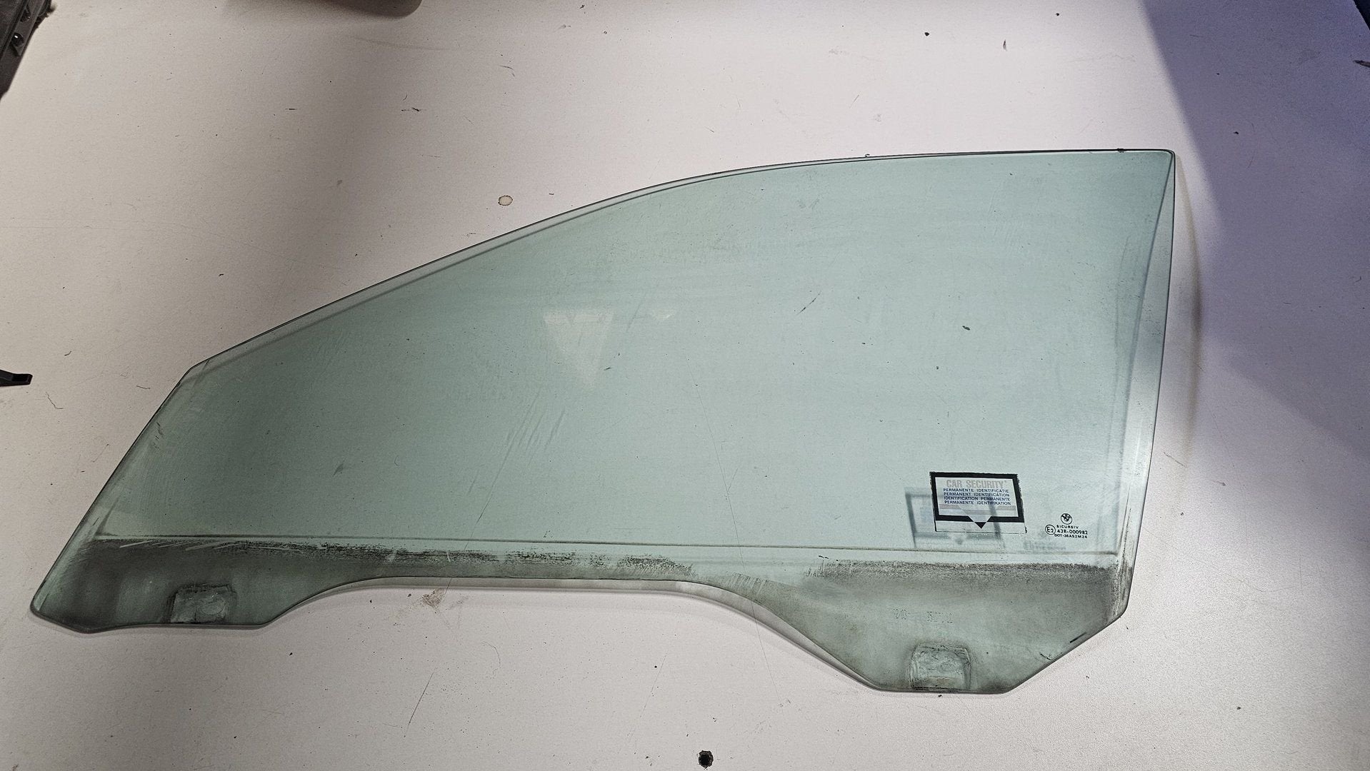 Zijruit raam groen linksvoor BMW E39 Sedan Touring 513281591, Gebruikt, -, Deur, -