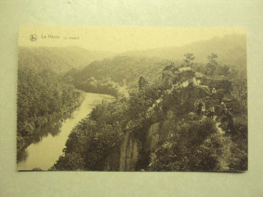55463 - LE HEROU - LE MASSIF - ZIE 2 FOTO'S, Verzenden
