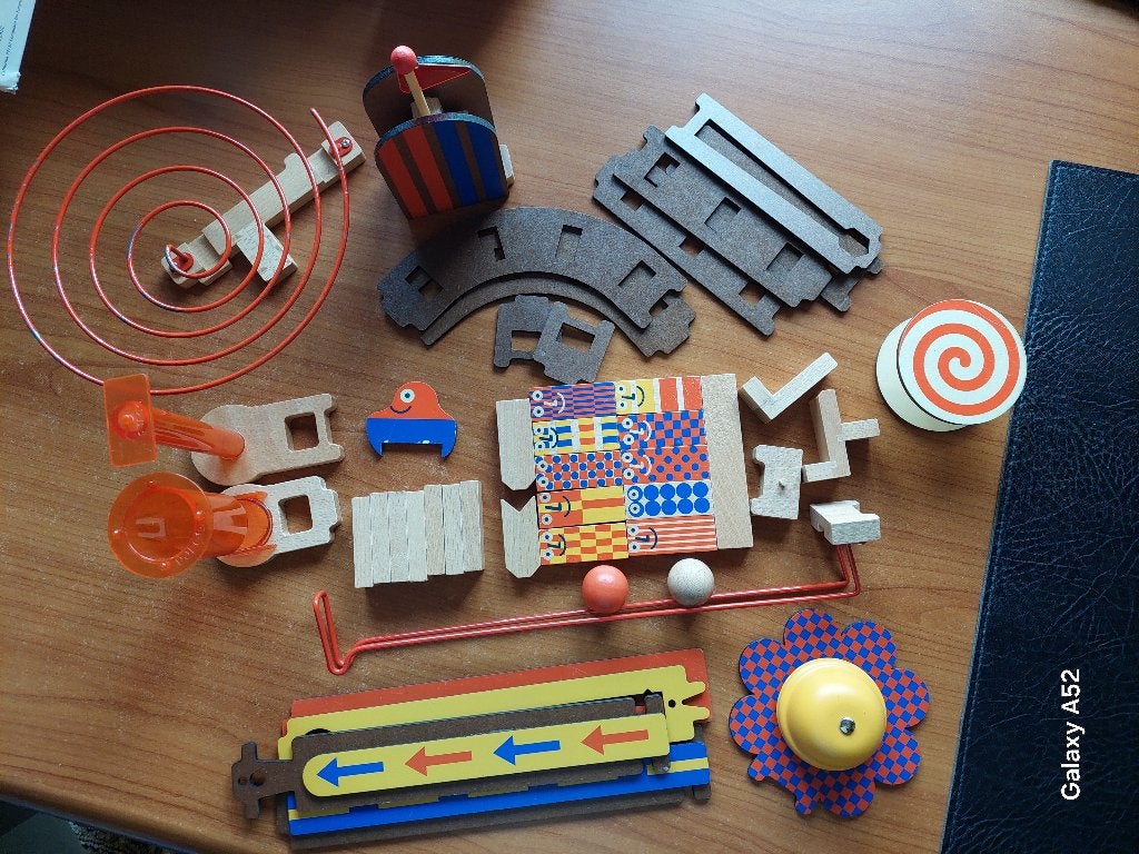 Zig & Go, le circuit junior de Djeko, réaction en chaine, Enfants & Bébés, Enlèvement ou Envoi, Comme neuf, Jouet à Pousser ou Tirer