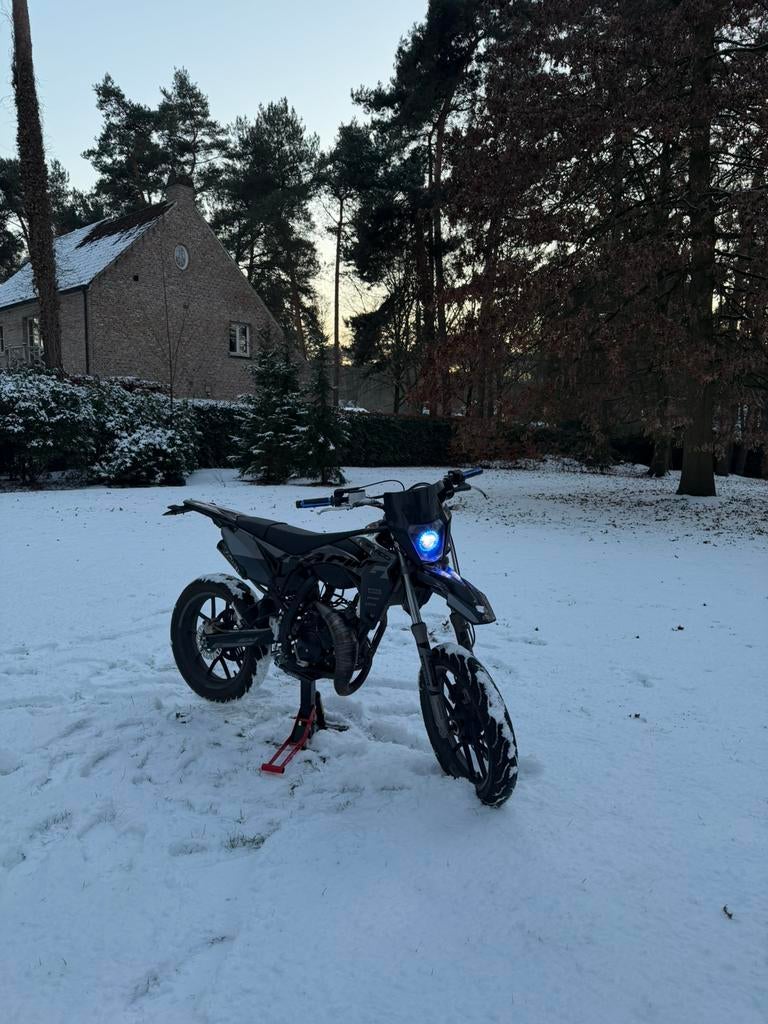Scherco SM-R 2024, Fietsen en Brommers, Ophalen, 6 versnellingen, Gebruikt, 50 cc