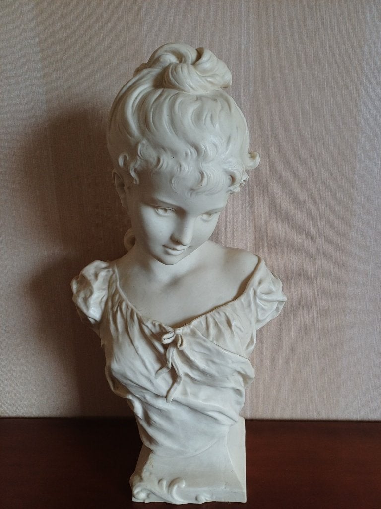 Wit vrouwenbeeld, Statue, Enlèvement, Femme, Autres matériaux