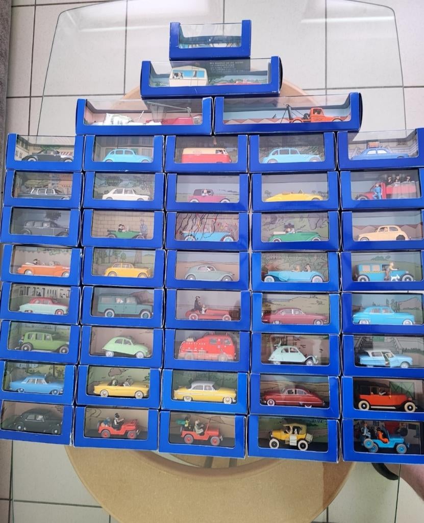 A vendre beau lot de 44 voitures Tintin Atlas Bleu, Ophalen, Zo goed als nieuw