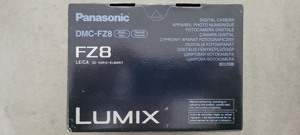 Appareil phot Panasonic FZ8, Enlèvement ou Envoi, Câble USB, 7 mégapixels, Comme neuf