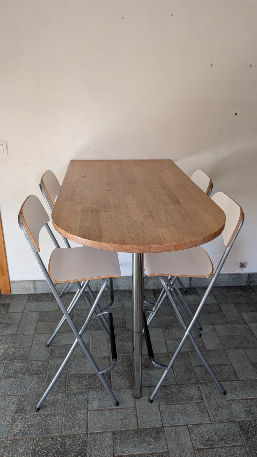 Hoge (keuken) tafel met 4 stoelen, Ophalen, Gebruikt