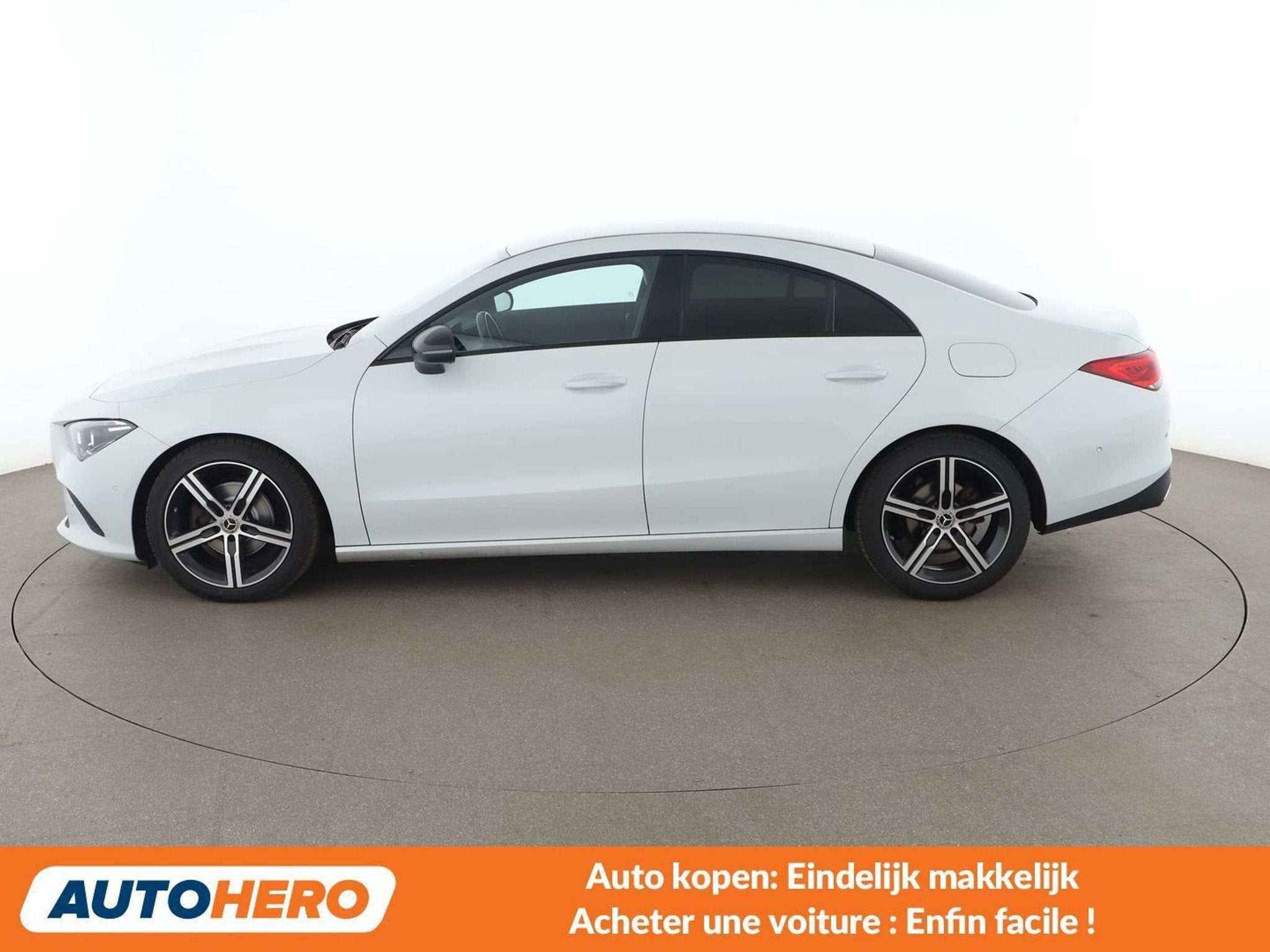 Mercedes-Benz CLA-Klasse 180 CLA 180 Progressive (bj 2022), Auto's, Gebruikt, 136 pk, Overige brandstoffen, Wit