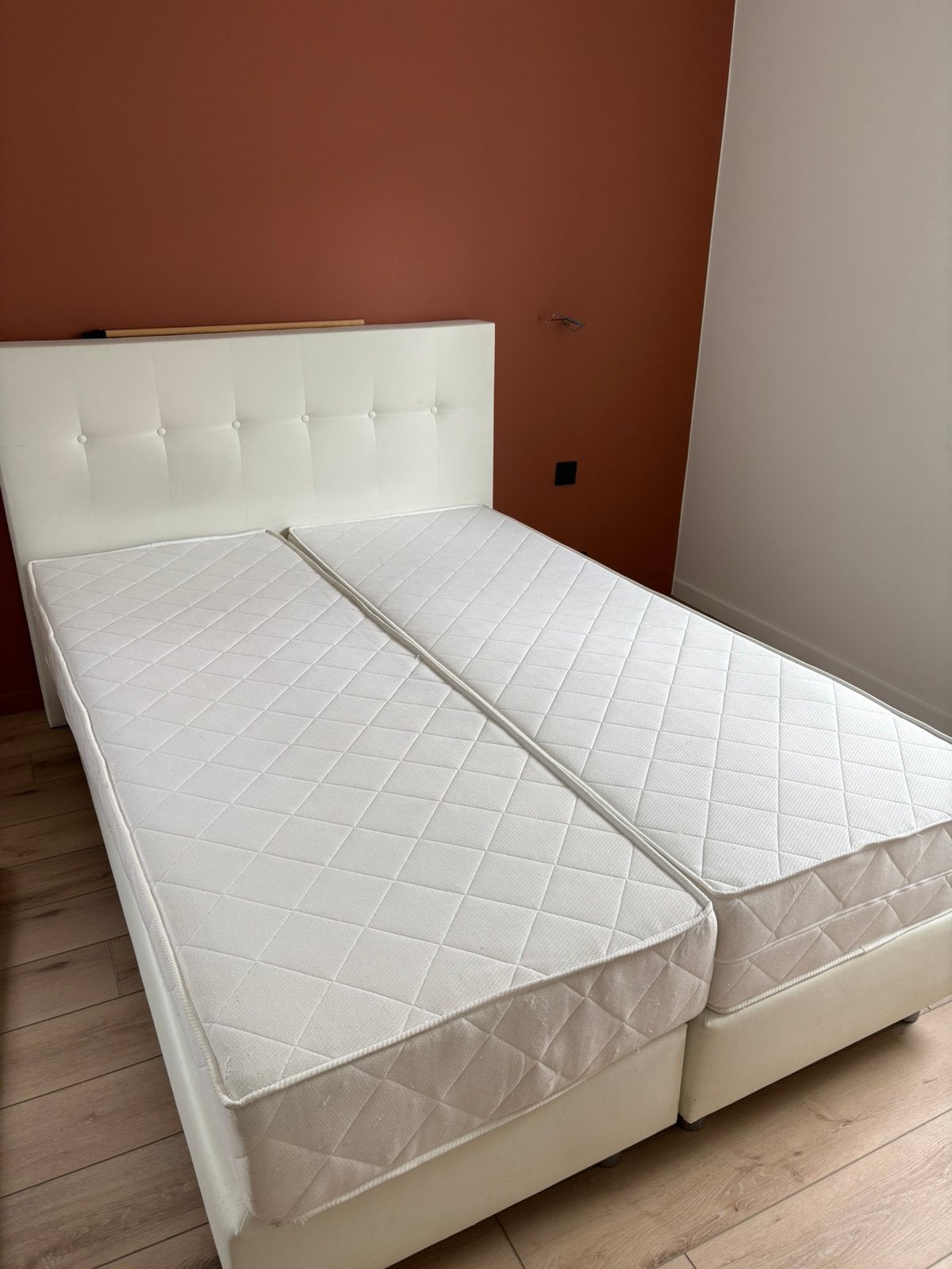 Boxspring twijfelaar 140 x 200cm, Huis en Inrichting, Slaapkamer | Boxsprings, Ophalen, Zo goed als nieuw, Twijfelaar