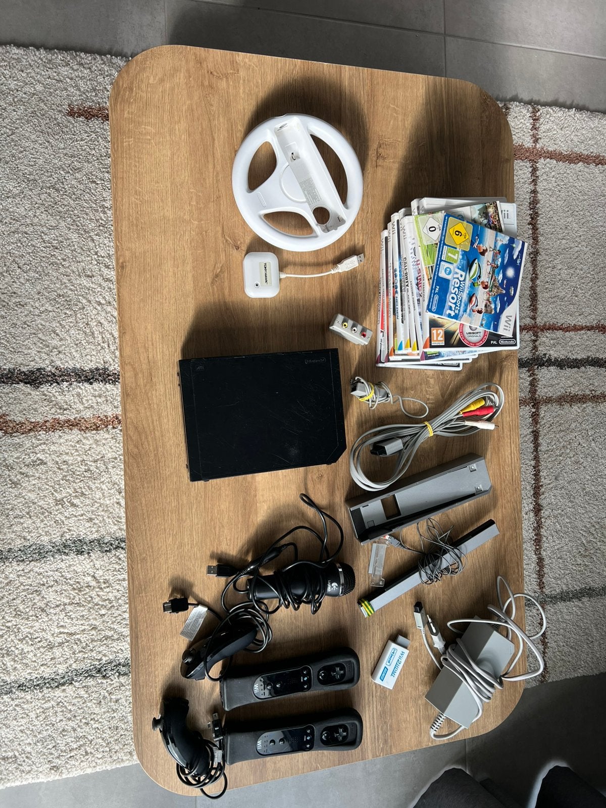 Nintendo Wii (zwart) met toebehoren, Consoles de jeu & Jeux vidéo, Consoles de jeu | Nintendo Wii, Enlèvement, Utilisé, Avec 2 manettes