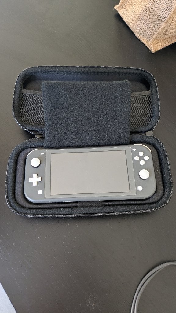 Nintendo Switch Lite, Ophalen, Grijs, Zo goed als nieuw, Met beschermhoes of tas