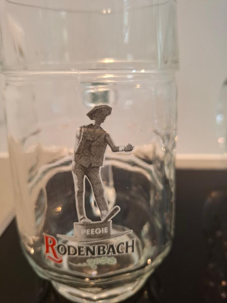Rodenbach bierglas met Peegie, Ophalen of Verzenden, Gebruikt, Bierglas