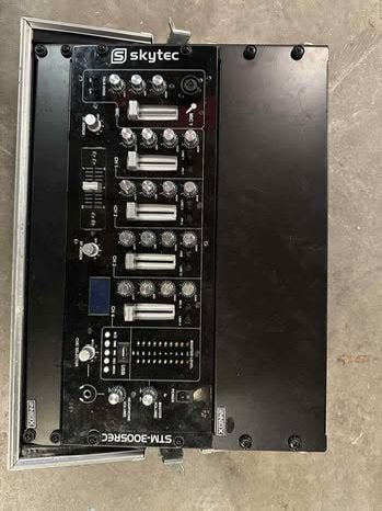 Skytec STM3005rec incl case, Muziek en Instrumenten, Ophalen, Zo goed als nieuw