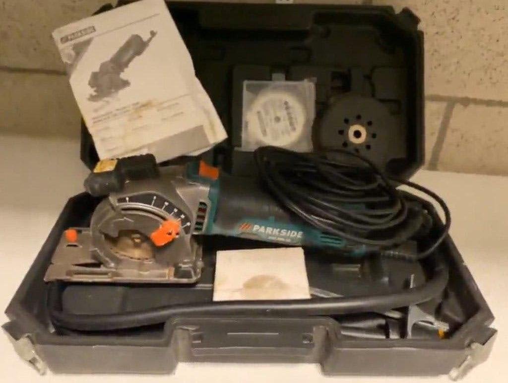 Kleine handcirkelzaag, Doe-het-zelf en Bouw, Gereedschap | Zaagmachines, Ophalen of Verzenden, Gebruikt, Cirkelzaag