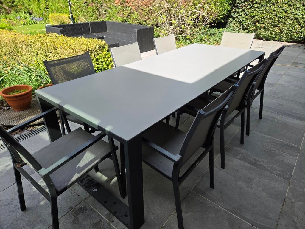Tuintafel en stoelen,eettafel en stoelen antieke lingeriekas, Ophalen