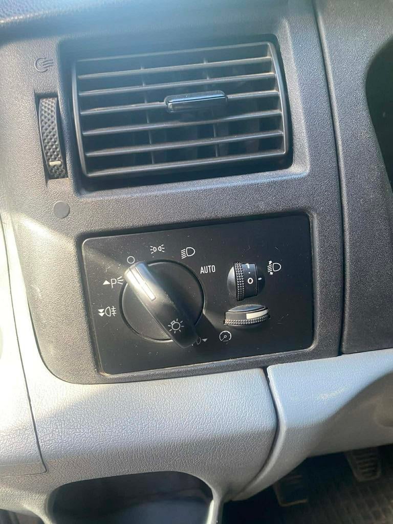 Ford Transit 2.2 Tdci pret à immatriculer, Autos, Argent ou Gris, Achat, Entreprise, 3 places