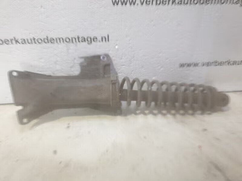 VEERPOOT RECHTS ACHTER Audi 80 (B4) (01-1991/12-1995), Gebruikt, Auto-Union-Straße 1, 85057 Ingolstadt, DE, Info@audi.de, Audi AG