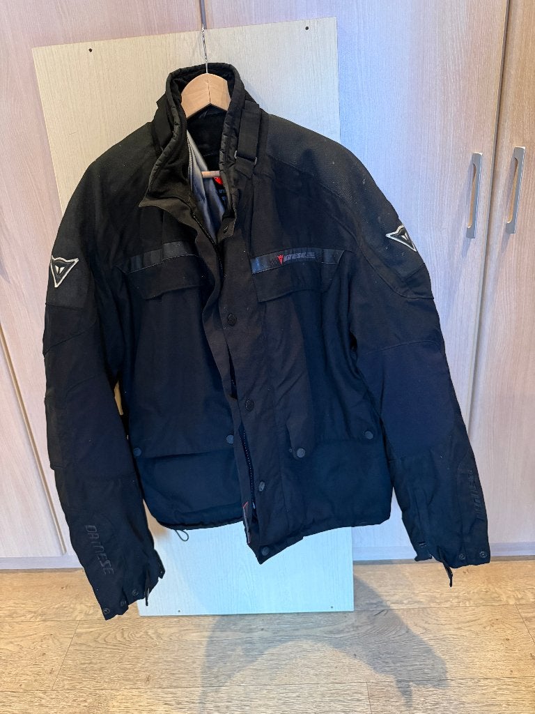 Moto Vest ( Dainese Heren Maat 60 ), Motoren, Kleding | Motorkleding, Ophalen, Dainese, Jas | textiel, Heren