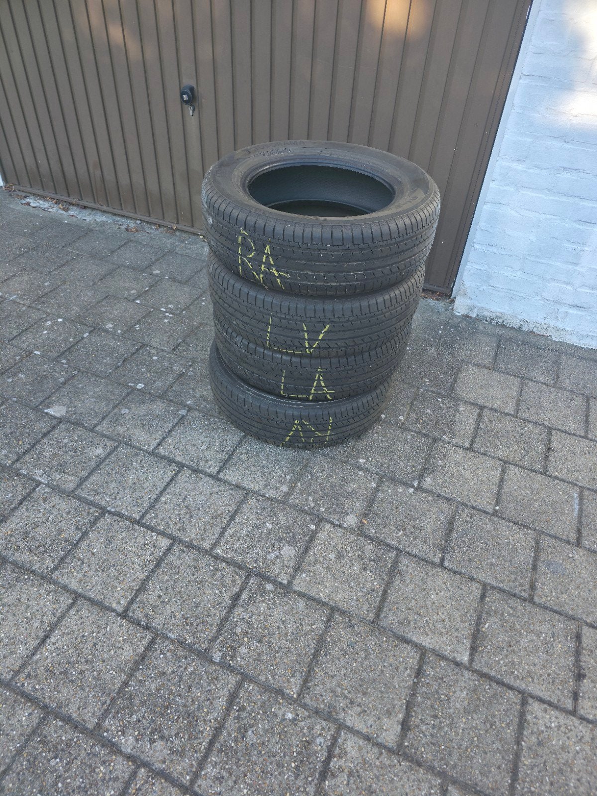 4 Yokohama banden 185/65 R15 88T te koop, Auto-onderdelen, Banden en Velgen, Ophalen, Gebruikt, 15 inch, 185 mm