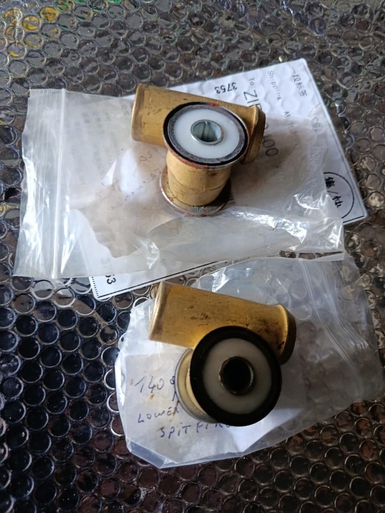 Bottom trunnion set triumph spitfire, Auto-onderdelen, Ophalen, Triumph