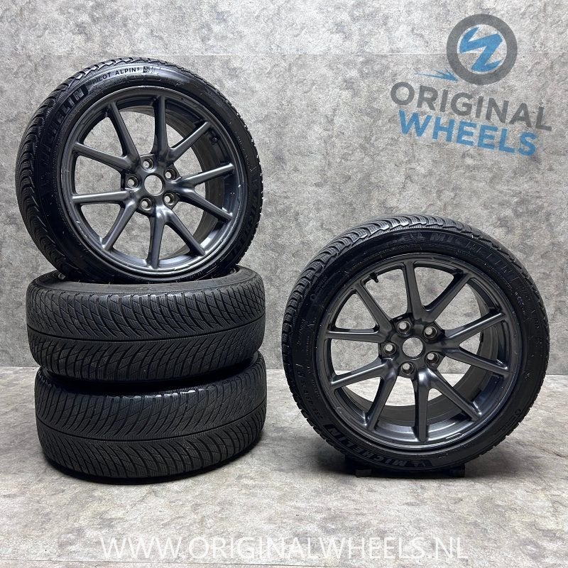 18 inch originele Aero velgen + winterbanden Tesla Model 3 1, Auto-onderdelen, 18 inch, Gebruikt, -, -