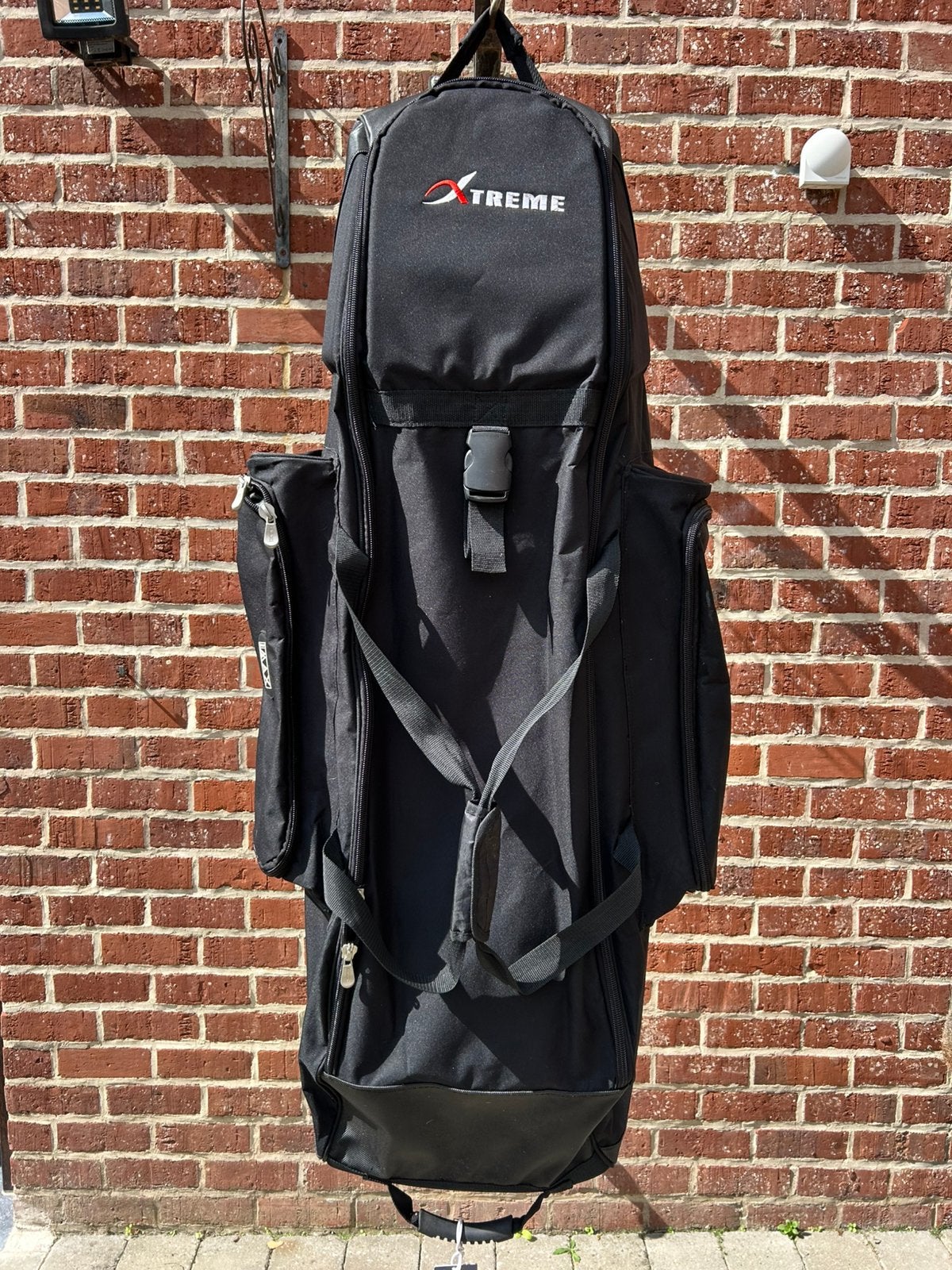 Housse de voyage et sac de vol Big Max Xtreme Golf, Sports & Fitness, Golf, Enlèvement, Comme neuf, Chaussures