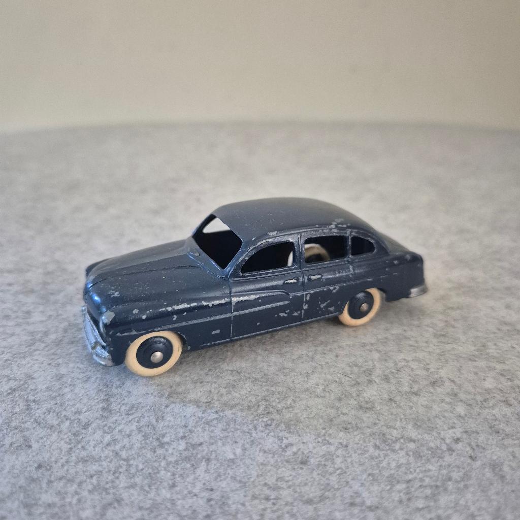 Dinky Toys Ford vedette 24 X, Enlèvement ou Envoi, Dinky Toys
