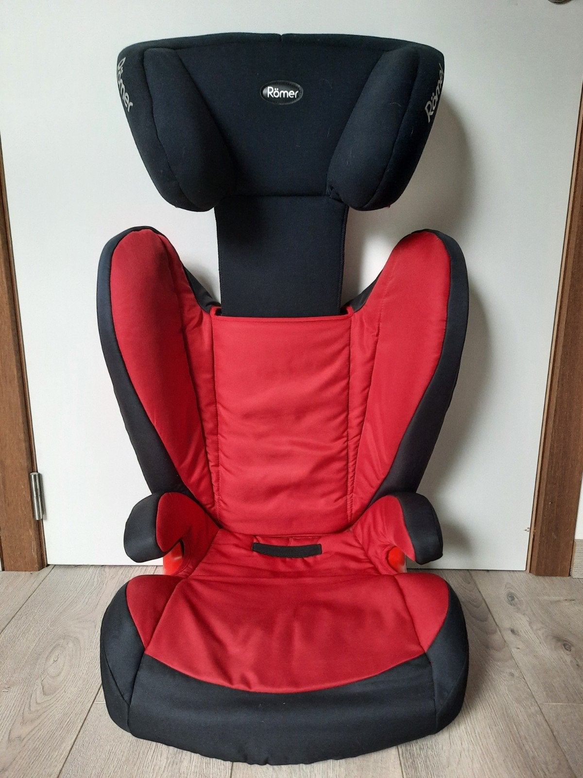 Autostoel kind 15-36 kg Römer rood-zwart met isofix, Kinderen en Baby's, Ophalen, Romer, 15 t/m 36 kg, Zijbescherming
