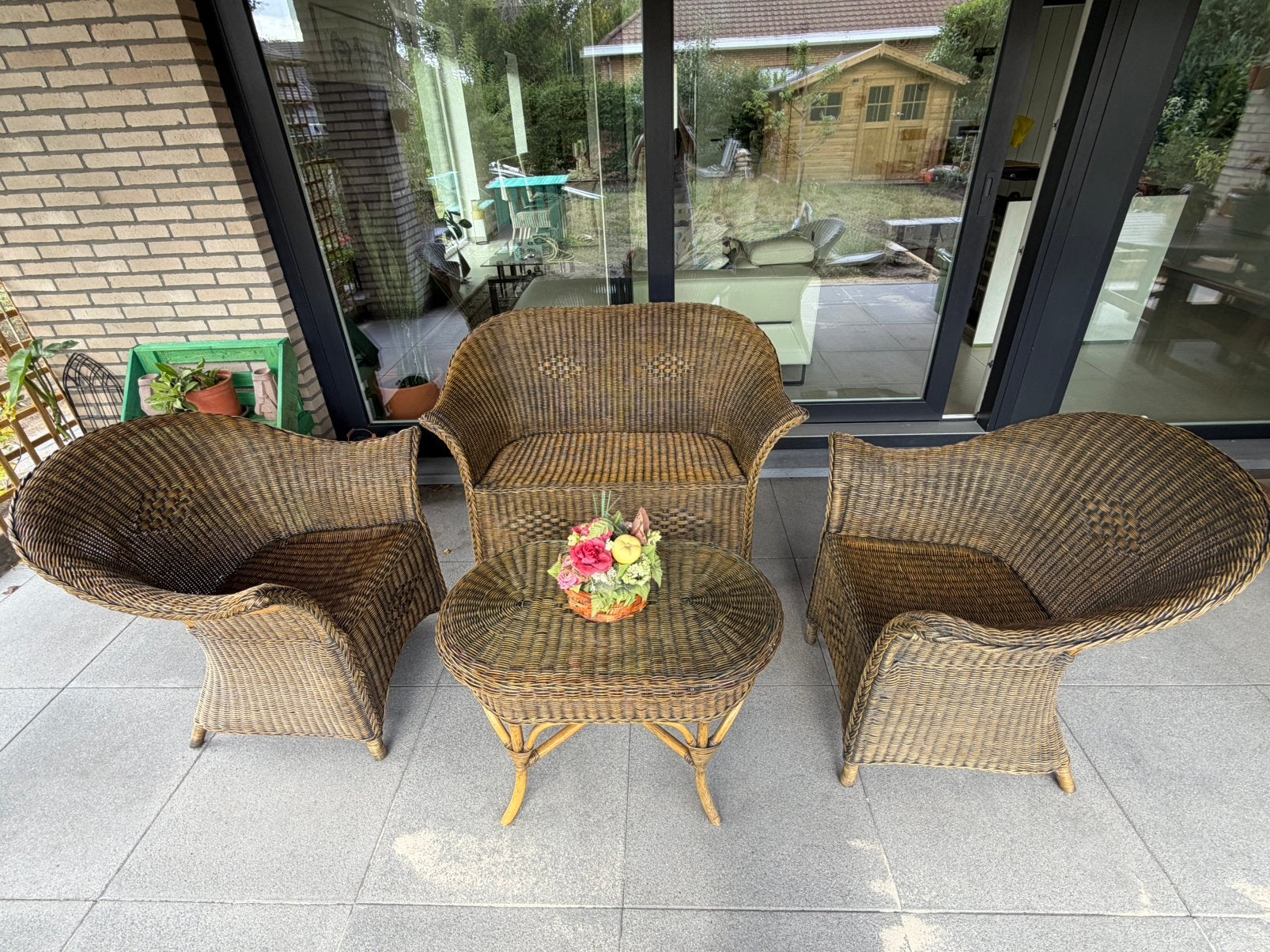Rieten stoelen en tafel set, Ophalen