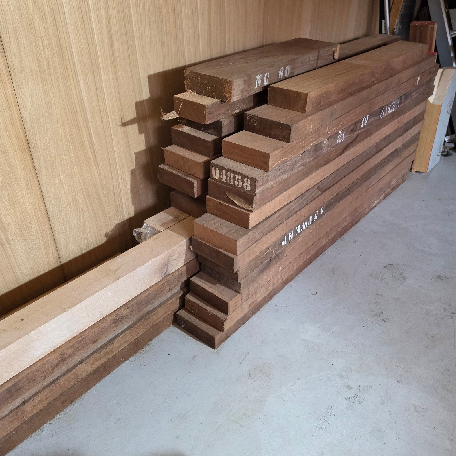 Afrormosia balken, Neuf, 50 mm ou plus, Autres essences de bois, Enlèvement