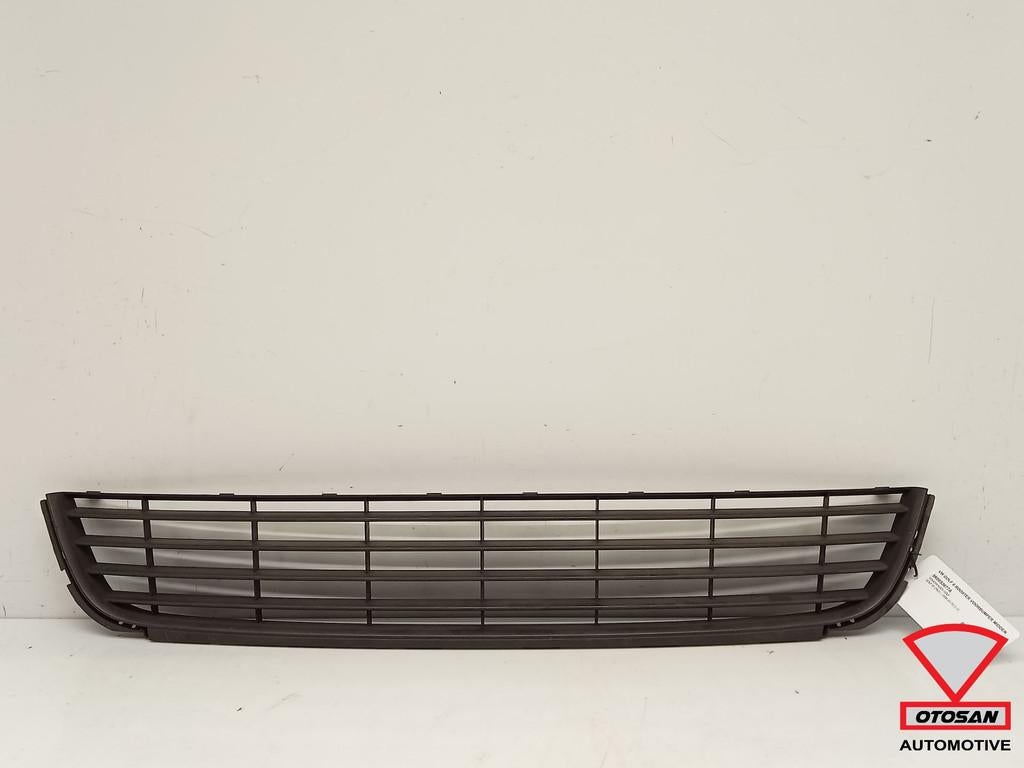 VW Golf 6 Rooster Voorbumper Midden 5K0853677A, Auto-onderdelen, Carrosserie, Bumper, Volkswagen, Gebruikt