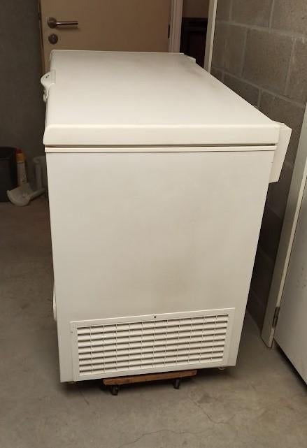 Congélateur bahut Whirlpool  200 L, Electroménager, Congélateurs, Utilisé, À Poser, Congélateur, Congélateur, 85 à 120 cm, 90 cm ou plus