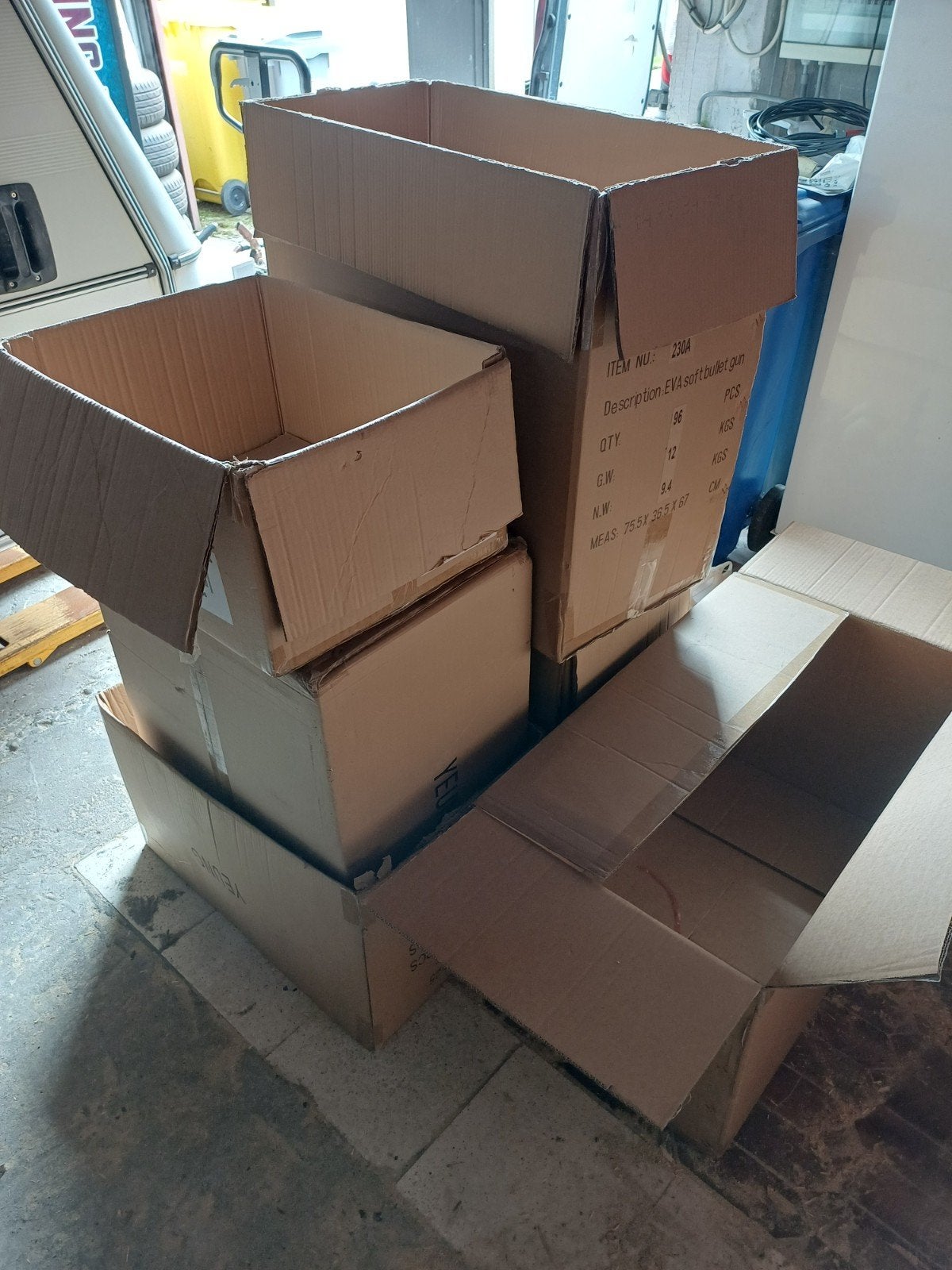 Gratis kartonnen dozen, Diversen, Rommelmarktspullen, Ophalen