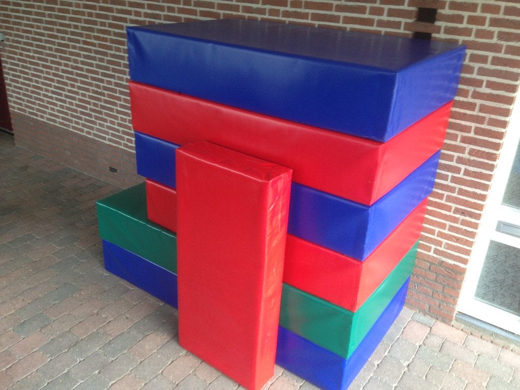 Kleine valmat, turnmat met waterdicht 2 x 1 meter en 30 cm, Sport en Fitness, Turnen, Ophalen, Zo goed als nieuw