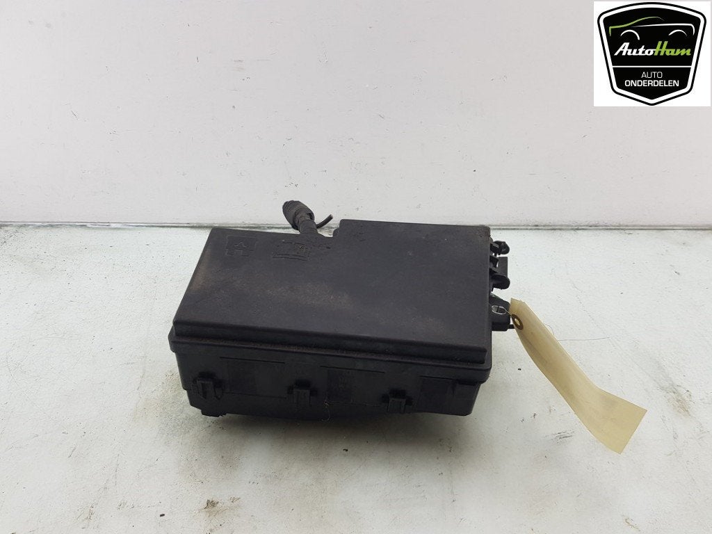 ZEKERINGKAST Volvo V50 (MW) (|8688040|30737462|), Auto-onderdelen, Gebruikt, Info@volvocars.com, Volvo, Volvo Car Germany GmbH