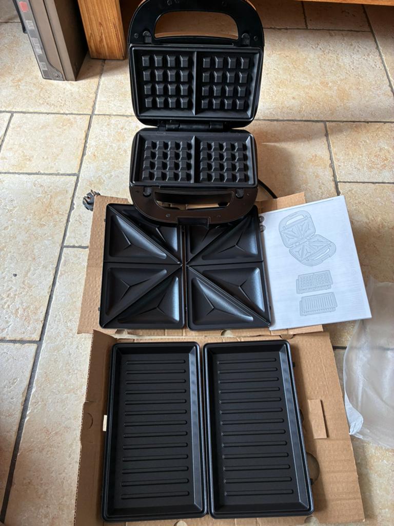 PHILIPS vleesgrill en wafelijzer en croque monieur, Elektronische apparatuur, Wafelijzers, Ophalen, Zo goed als nieuw