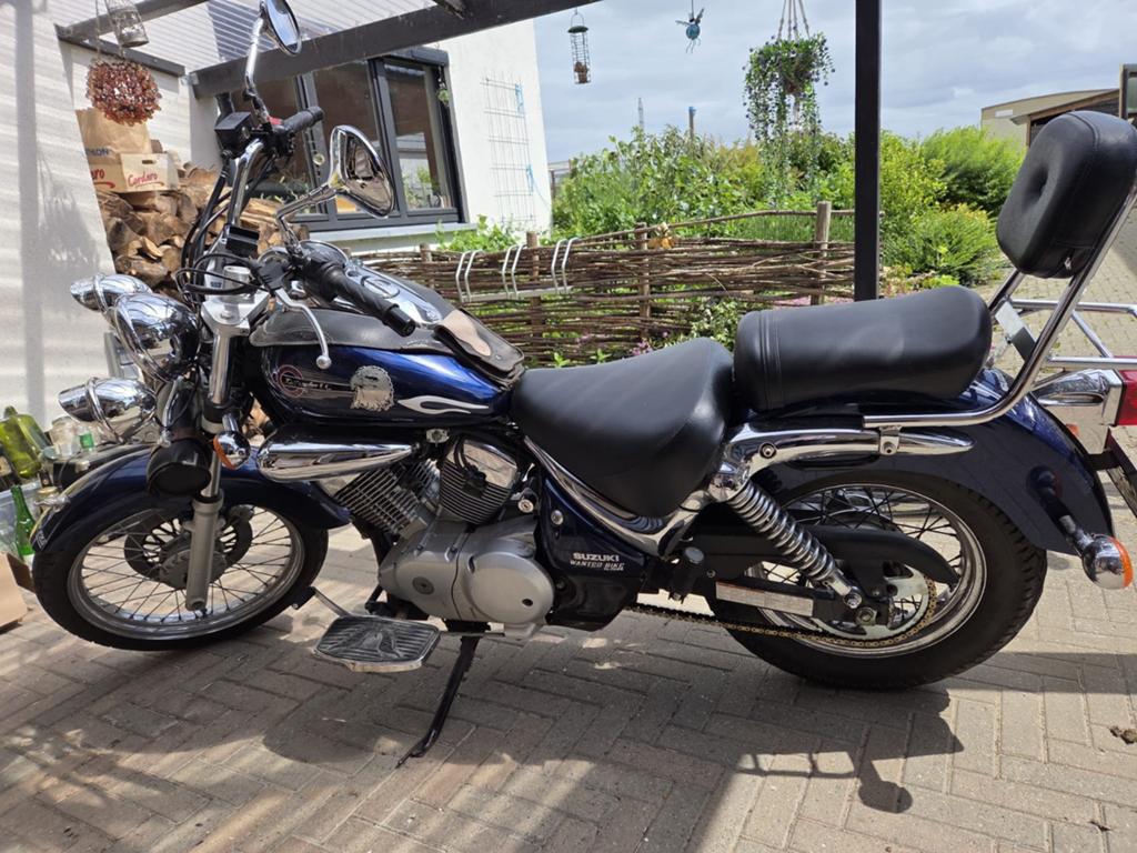 suzuki intruder 125 cc, Motoren, Particulier, Gebruikt