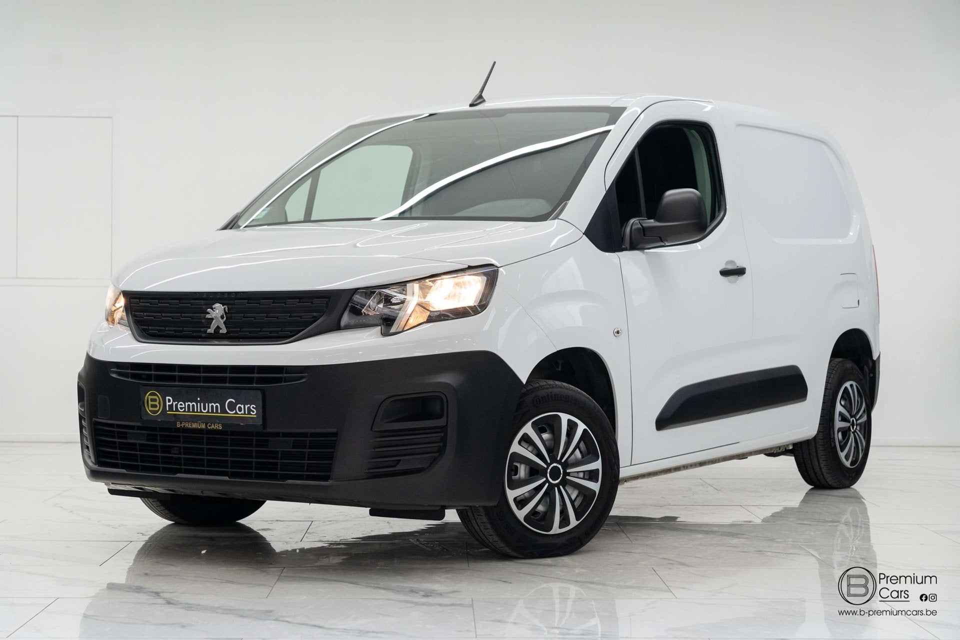 Peugeot Partner 1.5 HDI! Bluetooth, Cruise, Airco! Garantie!, Auto's, Peugeot, Gebruikt, Euro 6, 4 cilinders, Wit