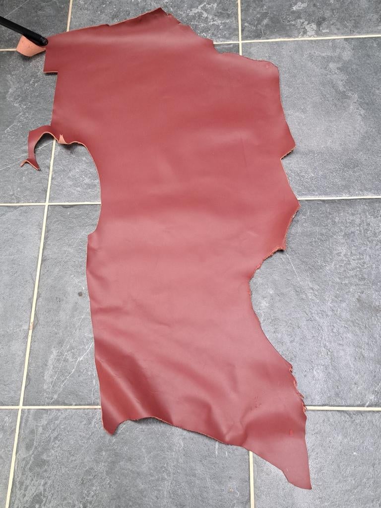Cuir tanné végétal belge brun-rouge (lot 08), Enlèvement ou Envoi