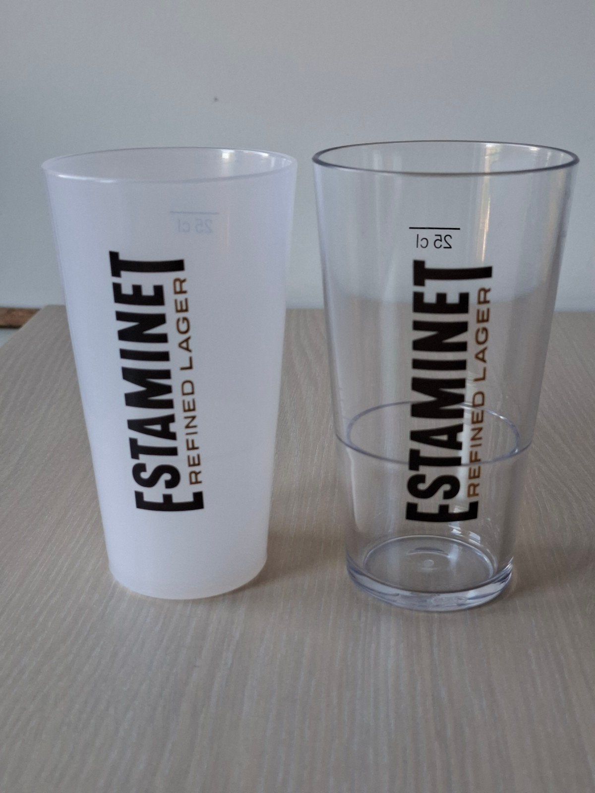 2 gobelets de festival Estaminet en plastique, Collections, Enlèvement ou Envoi