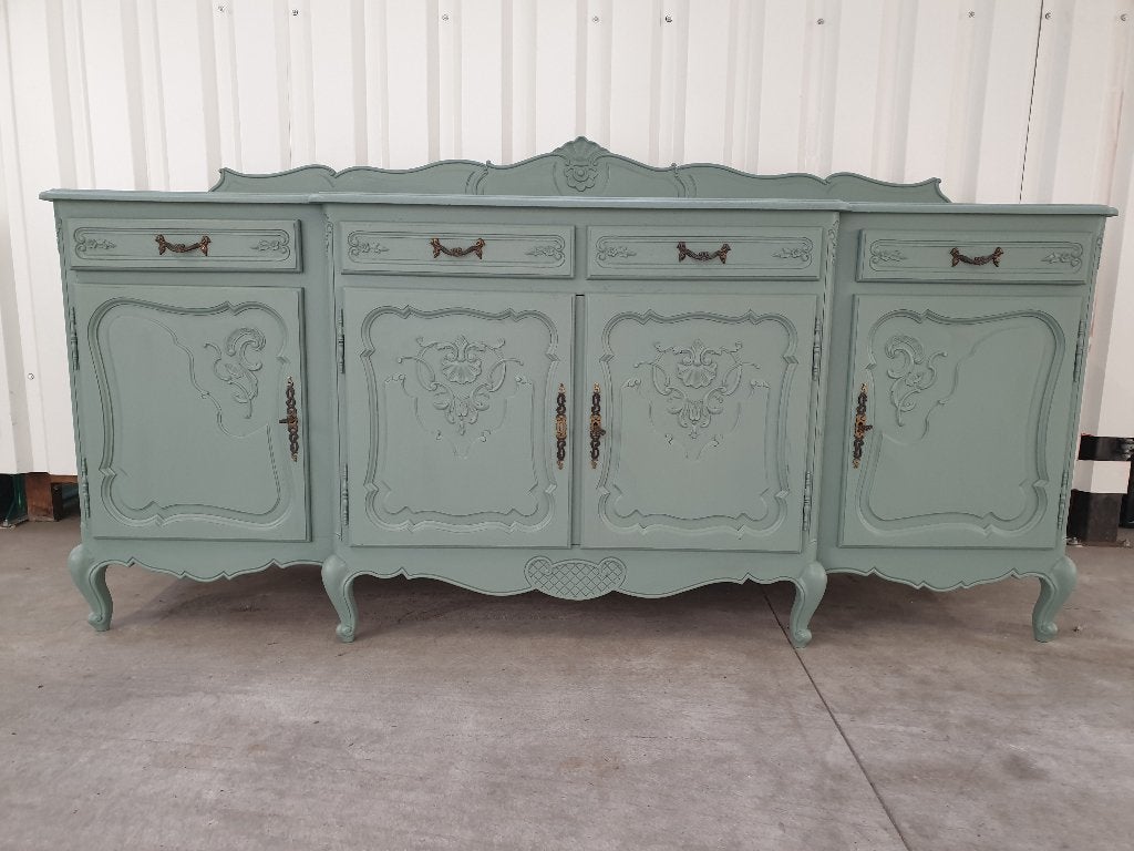 Buffet de style Louis XV. Il peut être fourni., 200 cm ou plus, Avec tablette(s), Enlèvement, Utilisé