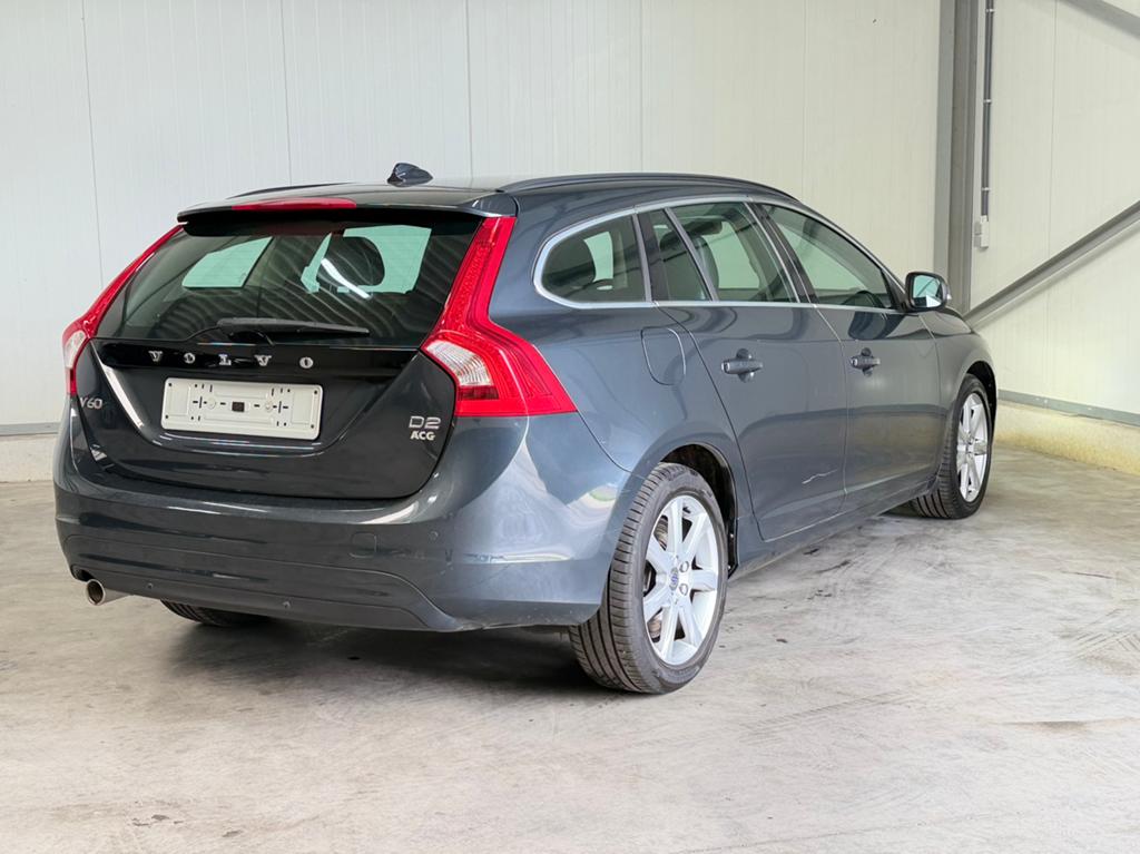 Volvo V60 2.0d Euro6 2017, Autos, Volvo, Euro 6, Entreprise, Boîte manuelle, 5 portes